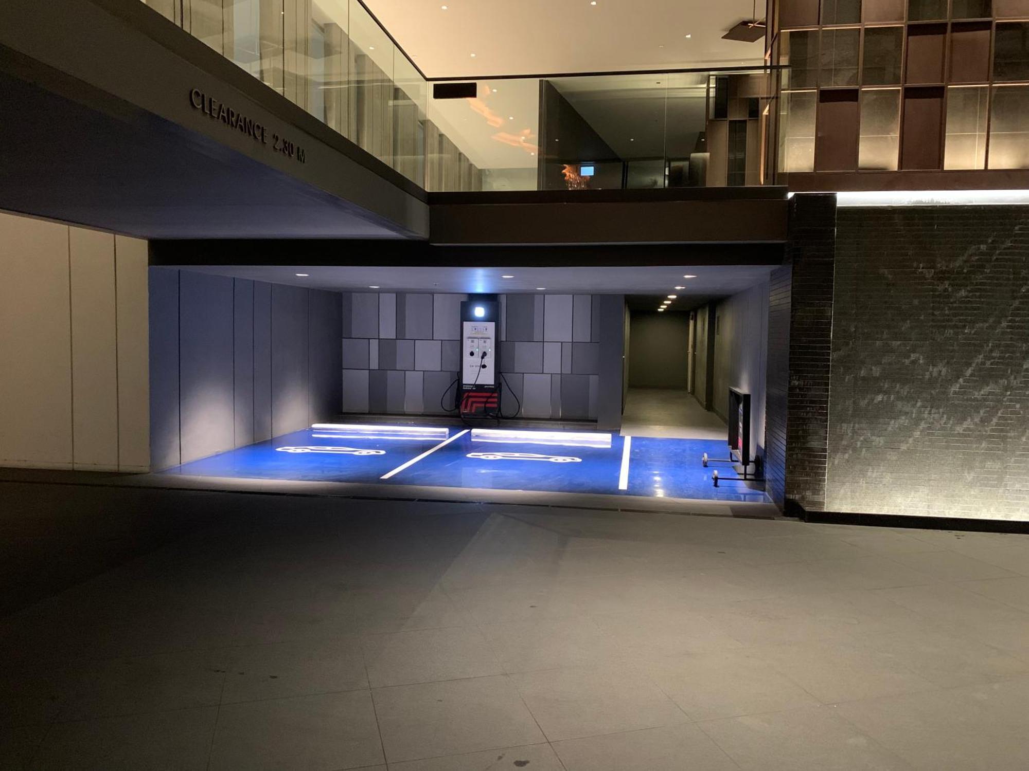 Edge Apartment