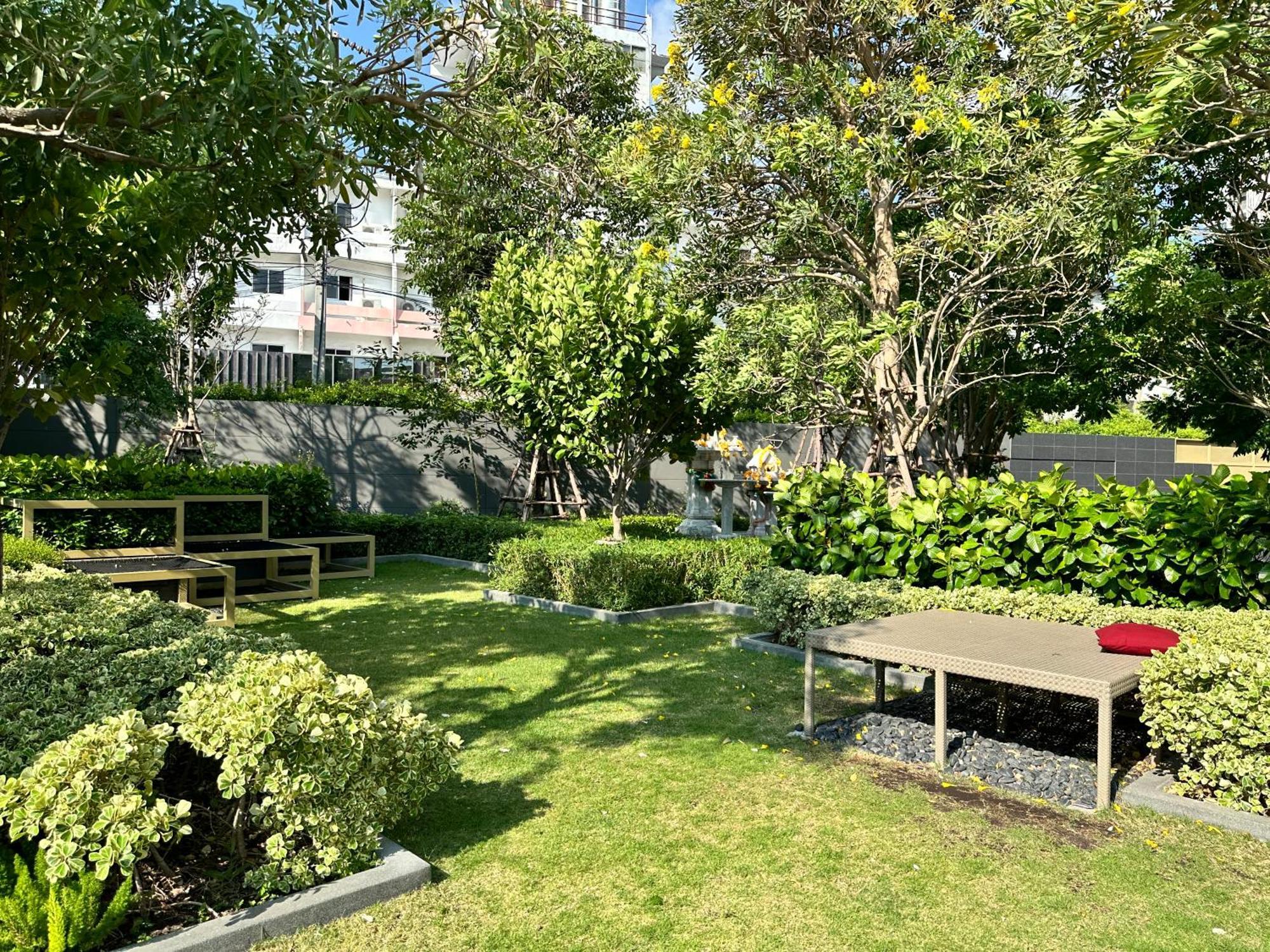 Edge Apartment